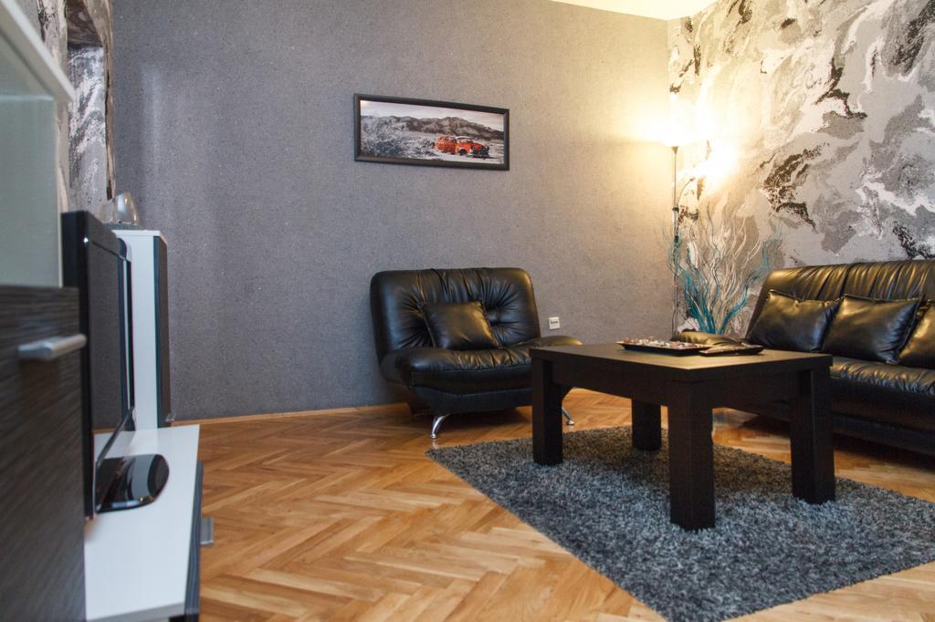 Apartment Aleksandar Belgrado Esterno foto